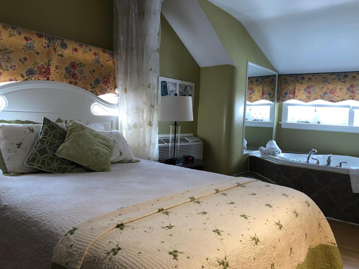Bed and Breakfast Leaside Manor à Saint-Jean de Terre-Neuve Extérieur photo