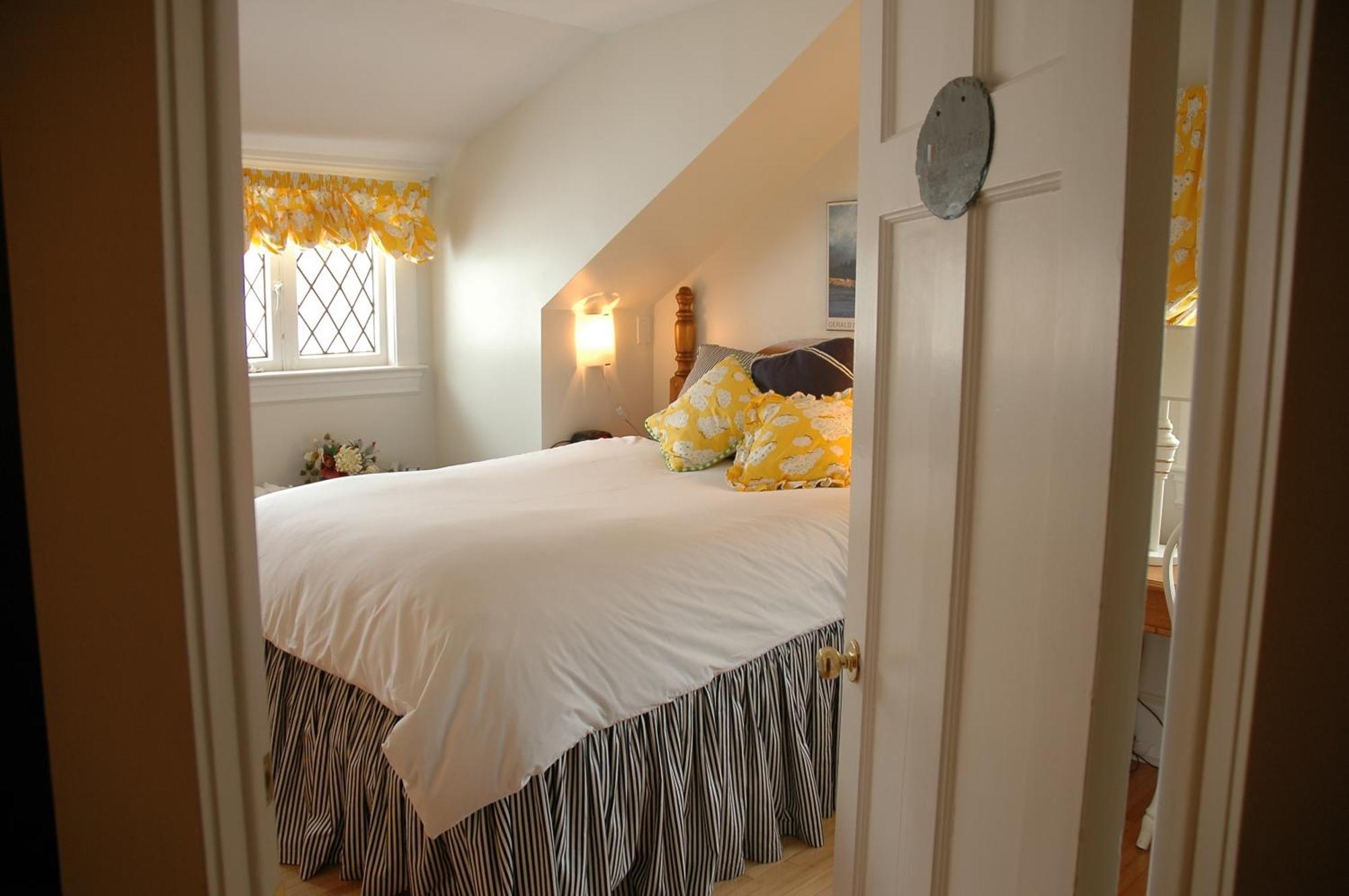Bed and Breakfast Leaside Manor à Saint-Jean de Terre-Neuve Extérieur photo