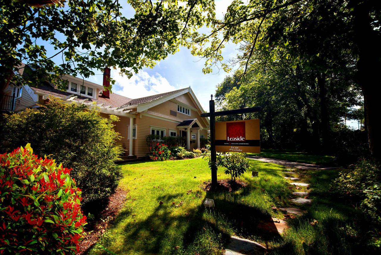 Bed and Breakfast Leaside Manor à Saint-Jean de Terre-Neuve Extérieur photo